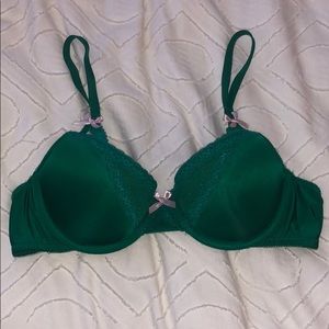 Victoria’s Secret Dream Angels Uplift Demi Bra 34B